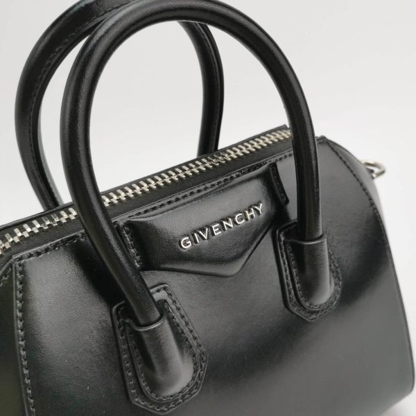 IMG 6052 Givenchy Antigona Mini Black Shiny Leather Top Handle bag with Strap