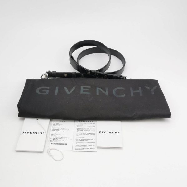 IMG 6057 Givenchy Antigona Mini Black Shiny Leather Top Handle bag with Strap