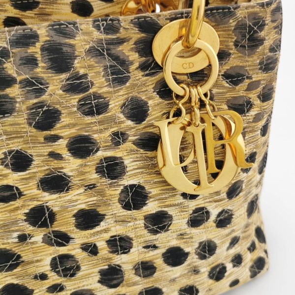 IMG 6828 173f997d b536 41a1 b342 5abb613df4a8 Lady Dior Medium Leopard Print Quilted Cloth Handbag