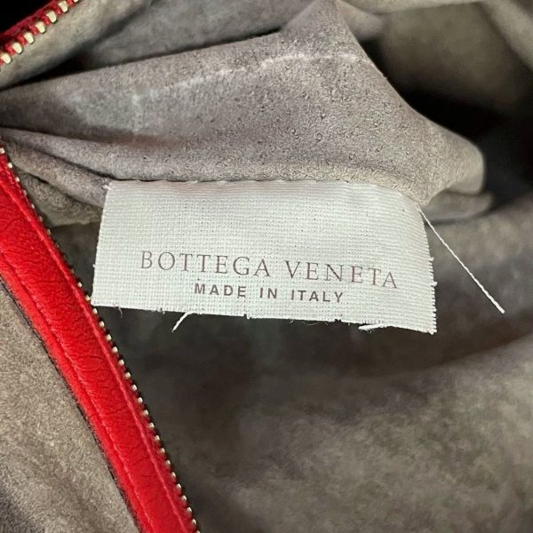 IMG 8287 Bottega Veneta Intrecciato Hobo Bag in Red leather Large