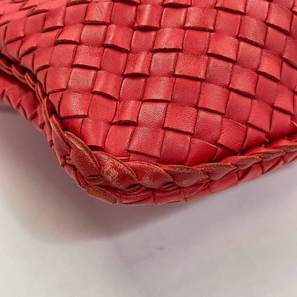 IMG 8293 Bottega Veneta Intrecciato Hobo Bag in Red leather Large