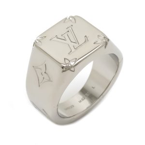 1 Louis Vuitton Signet Ring Monogram Ring Silver