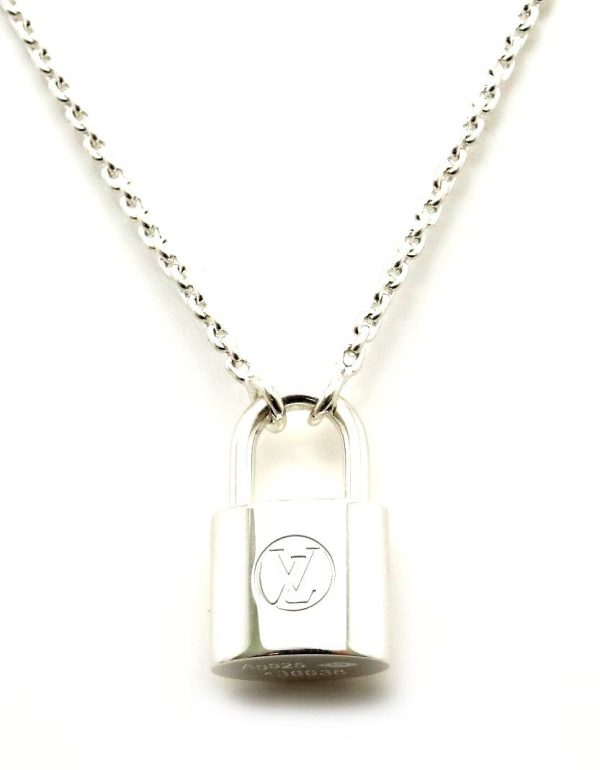 1 Louis Vuitton Pendantif Lockit Necklace Pendant Silver