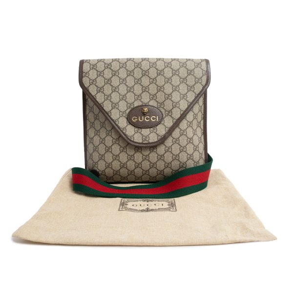 200009843019 2 GUCCI Neo Vintage Medium Messenger Tiger Head GG Supreme Canvas Crossbody Shoulder Bag Beige Brown