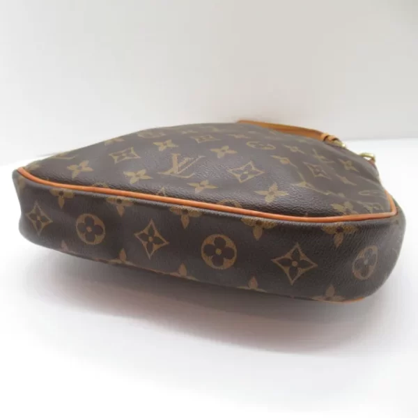 2101217833745 6 Louis Vuitton Odeon Pm Shoulder Bag Brown