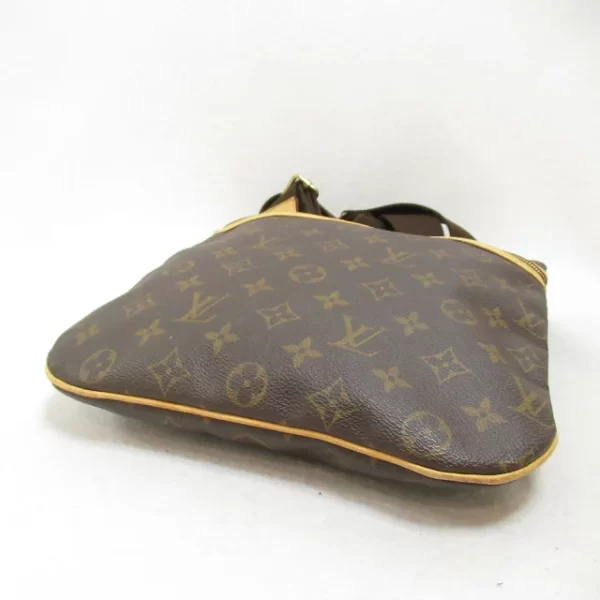 2101217850827 5 Louis Vuitton Pochette Bosphore Shoulder Bag Brown