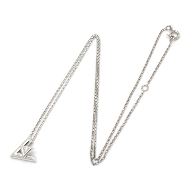 22050663 1 Louis Vuitton Diamond Pendant White Gold