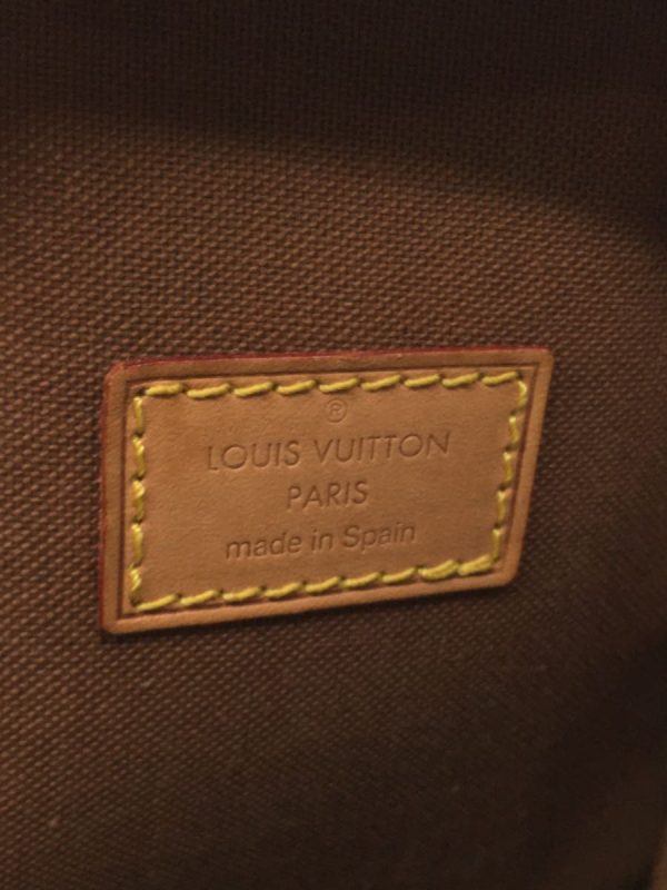 2300037881213 05 LOUIS VUITTON Pochette Ganju Bag