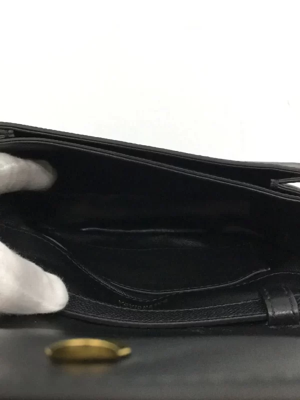 2320121486209 06 BALENCIAGA Shoulder bag Leather Black