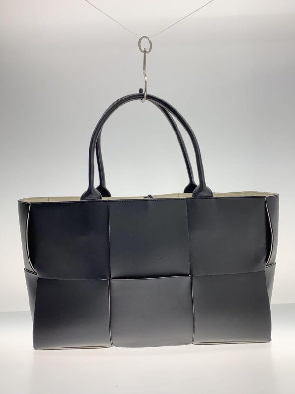 2333812487706 03 BOTTEGA VENETA Maxi Intrecciato Tote Bag Leather Black