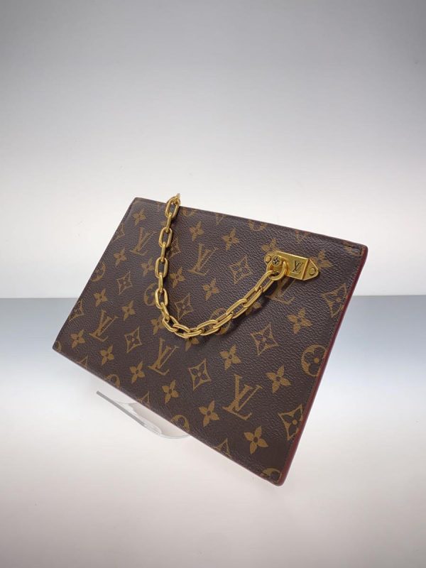 2337320887805 02 Louis Vuitton Chain Clutch Monogram Canvas Bag Brown