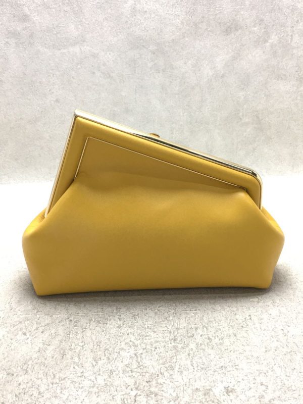 2338880340151 03 FENDI With box Shoulder bag Leather Yellow