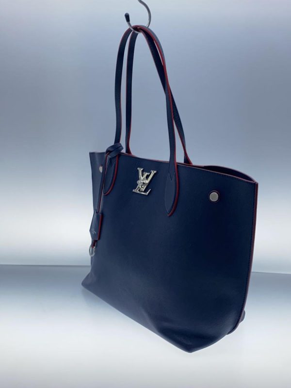 2343441014709 02 LOUIS VUITTON Lockme Tote Marine Rouge bag NAVY Plain