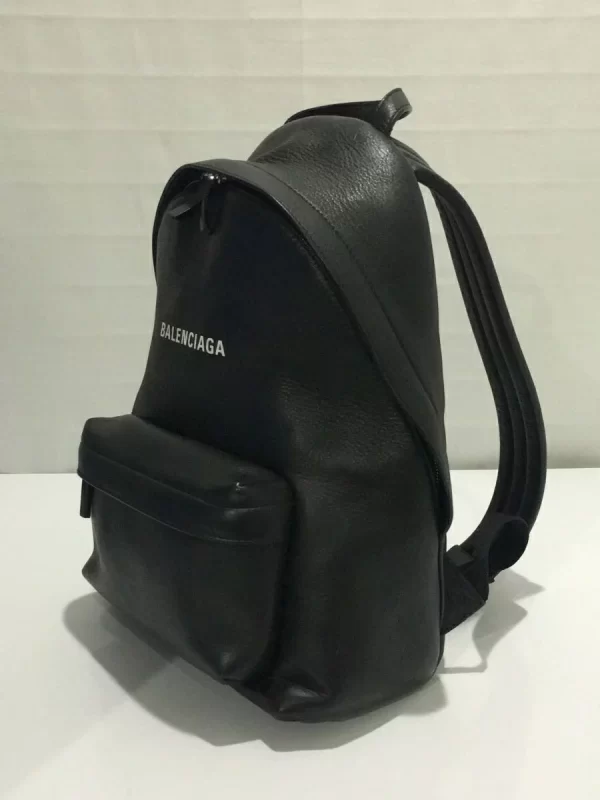 2343460169480 02 BALENCIAGA Leather Bag Black