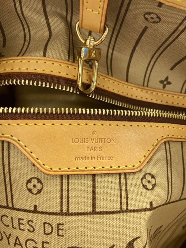 4 Louis Vuitton Neverfull MM Monogram Canvas Brown