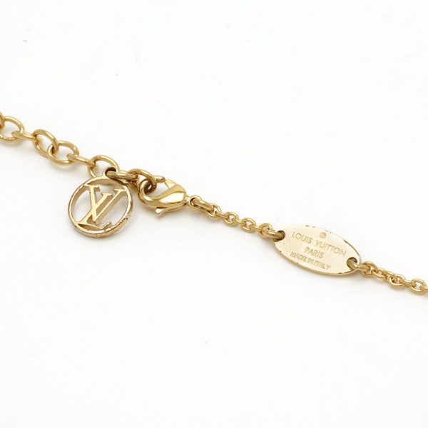 5 Louis Vuitton Essential V Necklace Pendant GP Gold