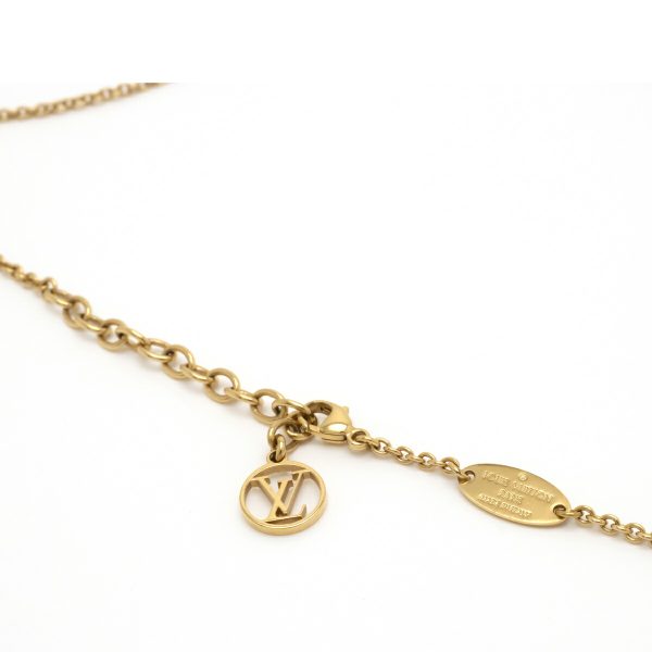 5 Louis Vuitton Essential V Necklace Pendant GP Gold