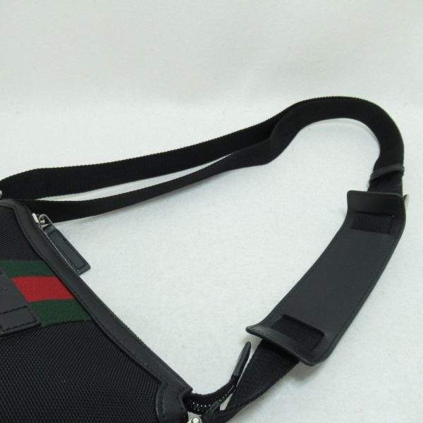 5 Gucci Shoulder Bag Nylon Black