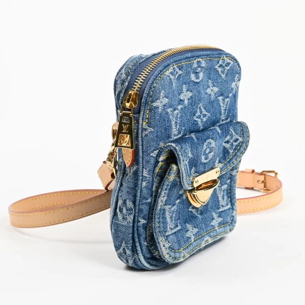 6108149 2 Louis Vuitton Pochette Fairfax Shoulder Bag M82948 Blue