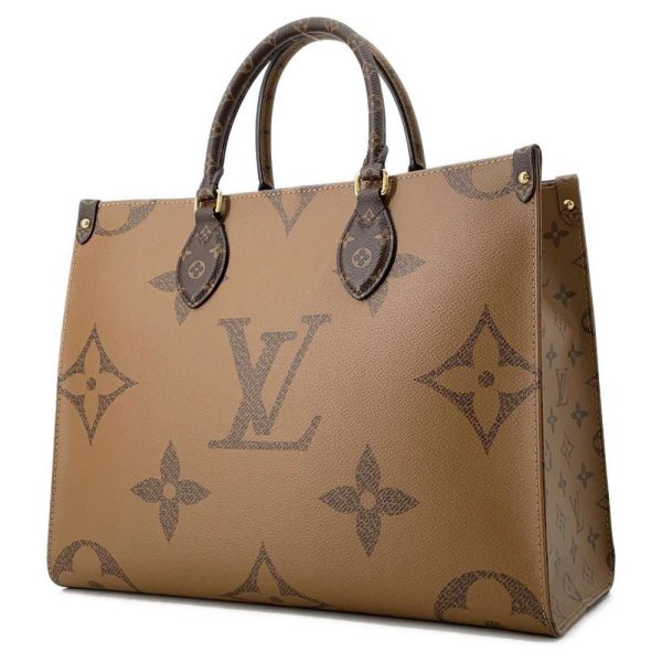 2 Louis Vuitton Monogram Onthego MM Shoulder Bag Brown