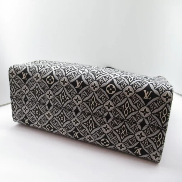 2100301126466 6 Louis Vuitton Onthego Monogram Jacquard Tote Bag Black