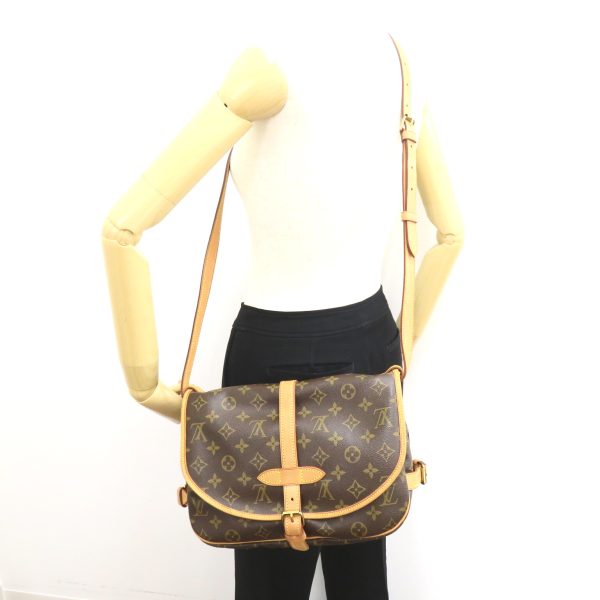 2101217841863 5 Louis Vuitton Saumur 30 Shoulder Bag Brown