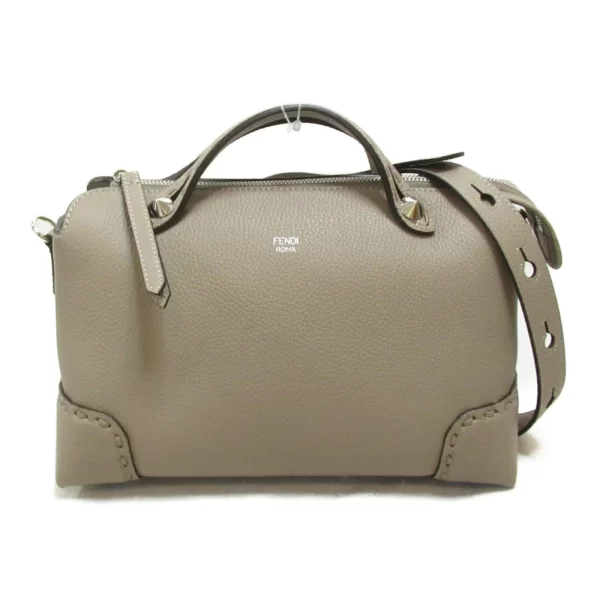 2101217899932 2 FENDI Leather Shoulder Bag Beige