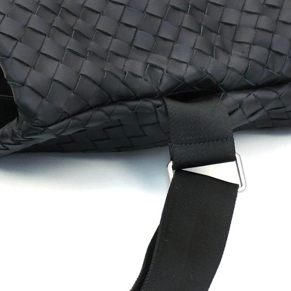 220208 bg4 1 6 Bottega Veneta Shoulder Bag Black