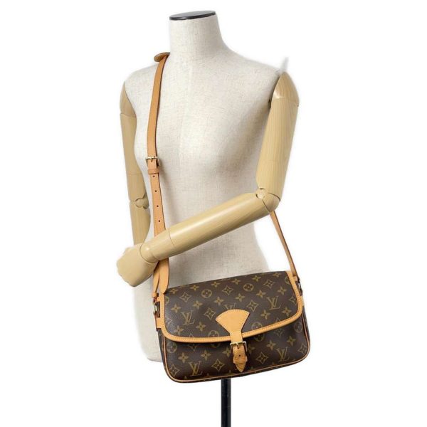 3 Louis Vuitton Shoulder Bag Monogram Sologne Brown