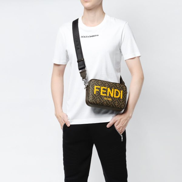 32602 7 FENDI Mens Medium AJJ4 F1HR8 Shoulder Bag Brown