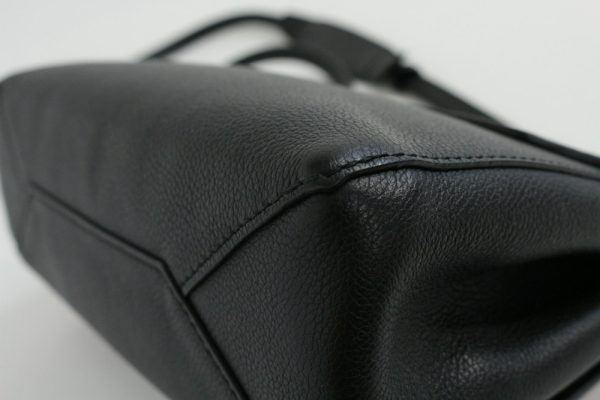 4 Louis Vuitton Lockme BB Chain Shoulder Bag Noir Black