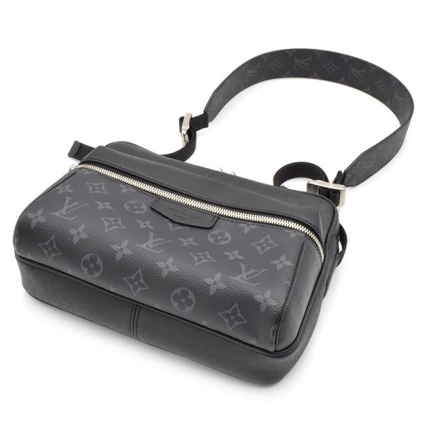 4 Louis Vuitton Outdoor Messenger PM Monogram Eclipse Shoulder Bag Noir Black