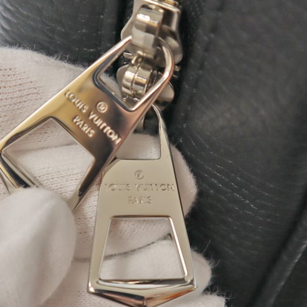 4 Louis Vuitton Armand Briefcase MM Taurillon Leather Tote Document Business Briefcase Handbag Black