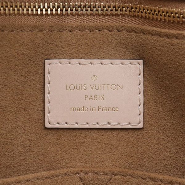 6 Louis Vuitton On the Go GM Tote bag Giant Monogram Crème