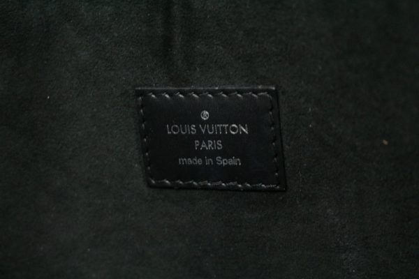 8 Louis Vuitton Epi Neverfull MM Tote Bag With Pouch Noir Black