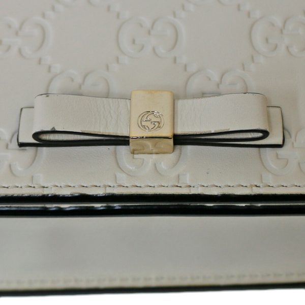 brb01000000002949 9 Gucci Guccissima Leather Shoulder Bag White