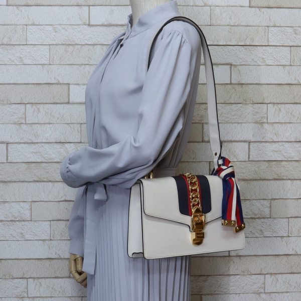 brb01020000000607 2 GUCCI Shoulder Bag Leather White