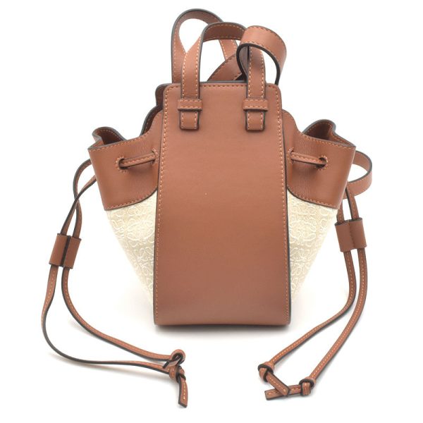 c240400044743 2 Loewe Hammock Drawstring Anagram Shoulder Bag Tan