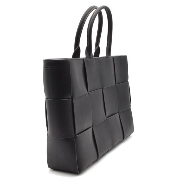 c241100043201 1 Bottega Veneta Arco Tote Bag with Pouch Black