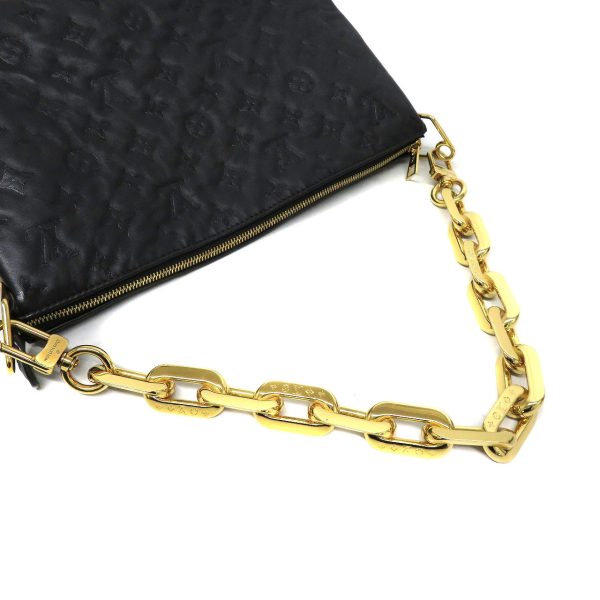 12 Louis Vuitton Coussin MM Hand Bag Lamb Leather Black
