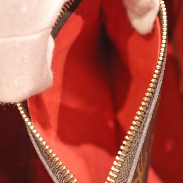 16 Louis Vuitton NeoNoe Shoulder Bag Monogram Canvas Brown Red