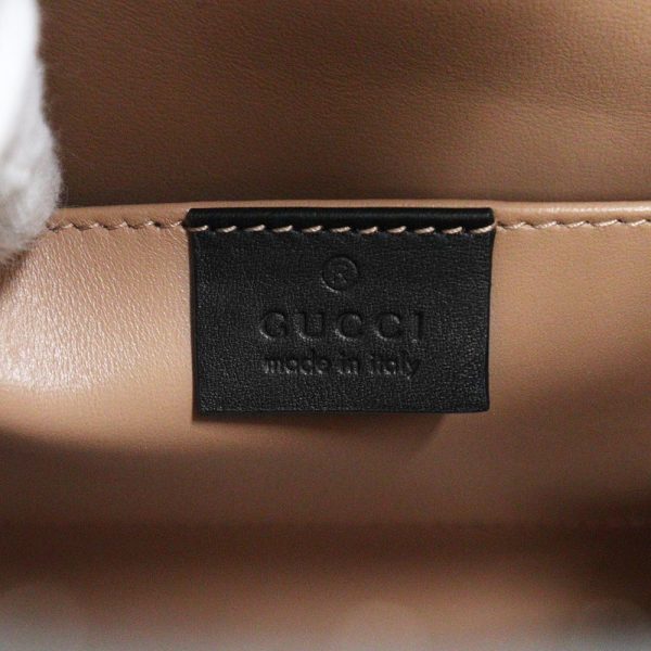 200098047018 9 Gucci Diana Handbag Python Leather Natural