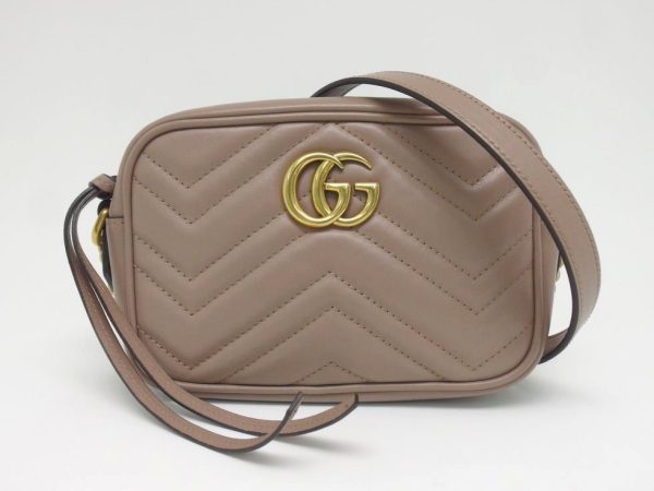 211214aucno5 01 Gucci Leather Beige GG Marmont Quilted Mini Shoulder Bag