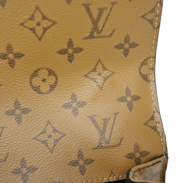 22 7333 13 Louis Vuitton Pochette Metis MM Monogram Shoulder Bag Brown