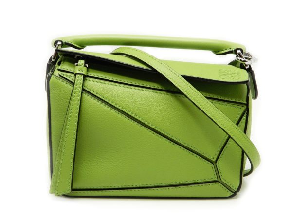 22077202418 01 Loewe Classic Calf Green Puzzle Bag Mini 2WAY Bag