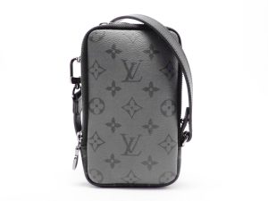 22320tjno6 06 Louis Vuitton Monogram Sac Plat Tote Bag