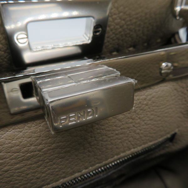 230478910 Fendi Peekaboo Small