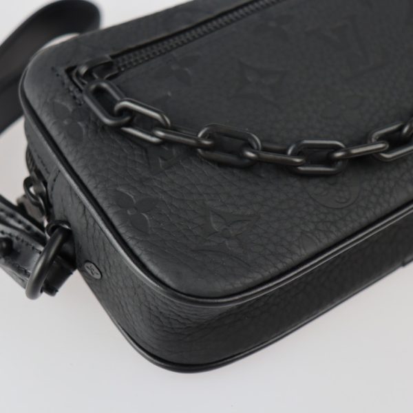 2308023010048 5 Louis Vuitton Pochette Volga Taurillon Leather Wristlet Clutch Black