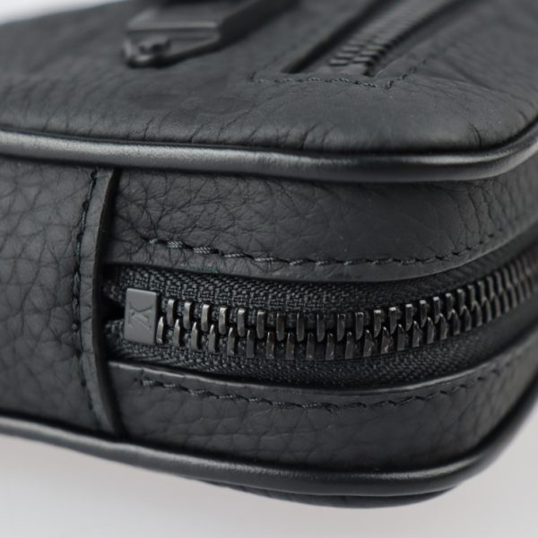 2308023010048 6 Louis Vuitton Pochette Volga Taurillon Leather Wristlet Clutch Black