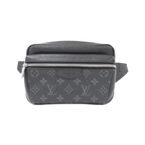 2600066963547 1 b Burberry Handbag Logo Plate Internal Check Vintage Black